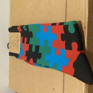 3/$30.00 Gold Metal Intl. PUZZLE PIECES Crew Socks Men Shoe sz. 6 - 12